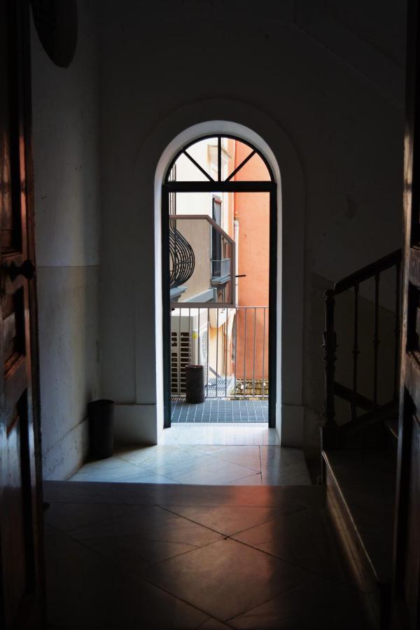 Porta Felu Apartment Salerno Bagian luar foto